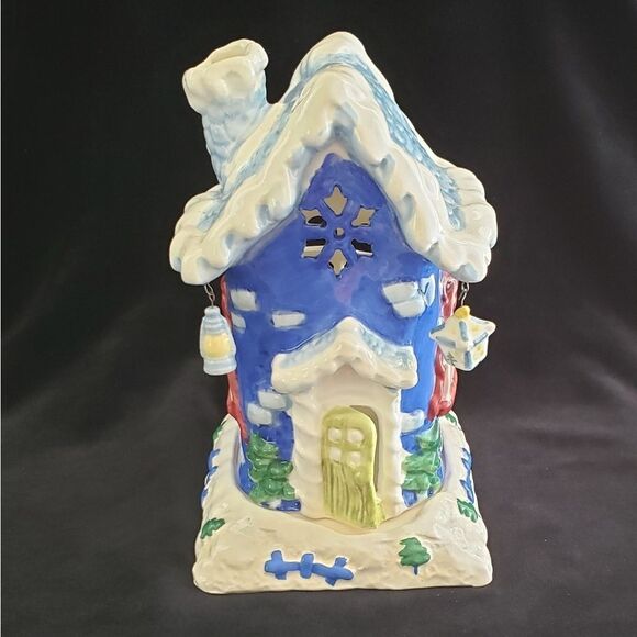 Winter Christmas Cottage Tealight Candle Holder - Picture 1 of 7